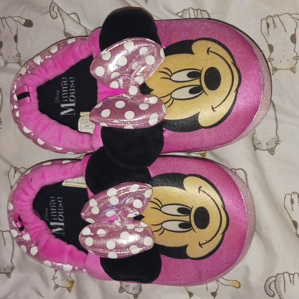 Minnie mouse slippers